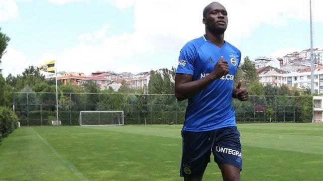 Moussa Sow'dan Fenerbahe iin byk feda: 10 milyon TL