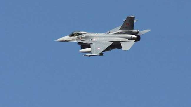 stanbul zerinde uan F-16'lara Valilik'ten aklama