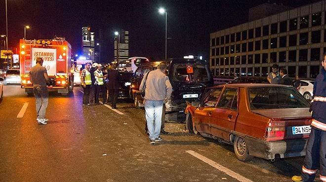 stanbul'da trafik kazalar: 3 yaral