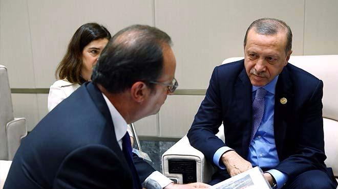 Erdoan'dan Hollande'a en manidar hediye