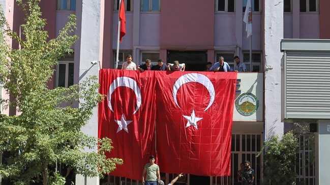 Hakkari'ye atanan kayyum ilk icraatn yapt