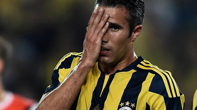 Van Persie'ye: stemiyorsan defolup gidersin...