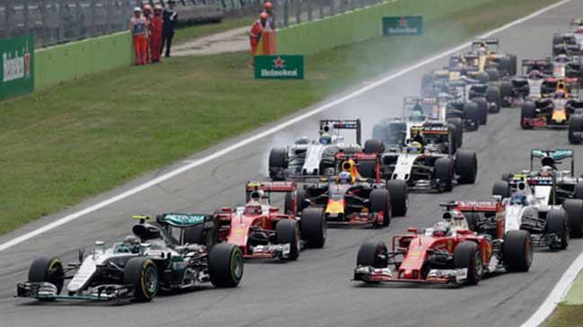 Formula 1'de sradaki durak Singapur