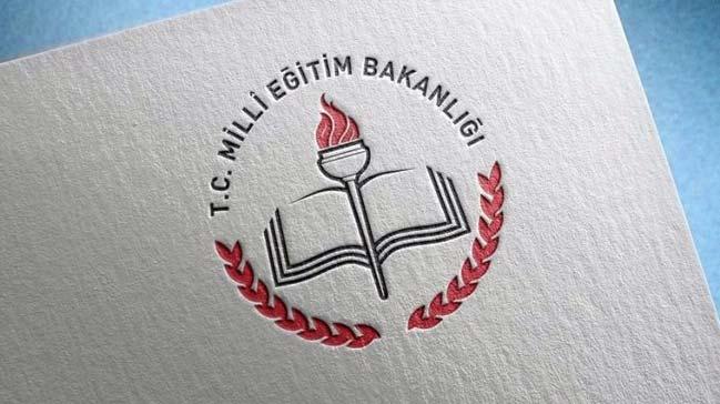 MEB'den aklama: O kitaplar yeniden baslacak