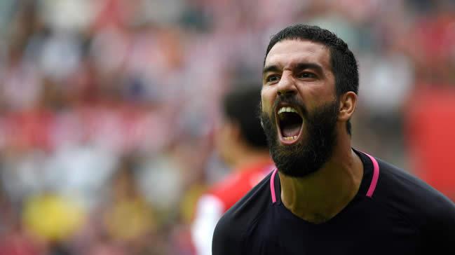 Arda Turan spanya'da manetlerde