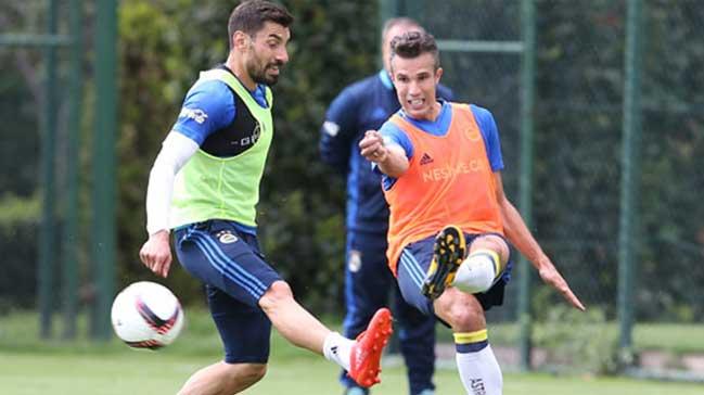 Fenerbahe'de Feyenoord mesaisi balad