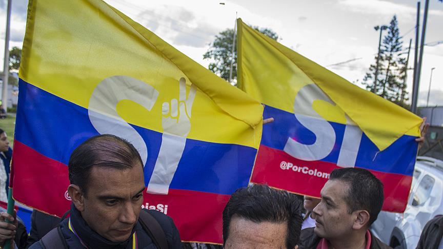 Kolombiya'da tarihi anlama imzaland