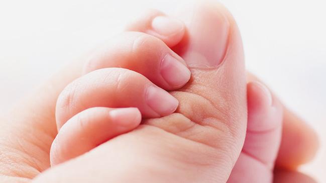 Bu kitap tm ebeveynleri ilgilendiriyor: 'Nrolojik Olarak Riskli Bebek'