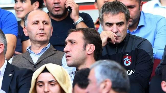 Trabzonsporlulardan Ersun Yanal'a istifa protestosu