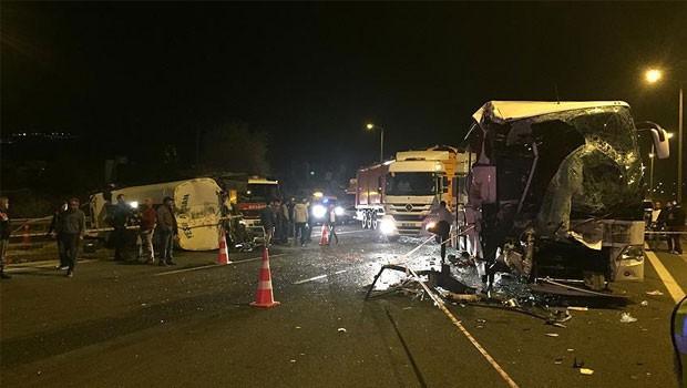 Ankara'da zincirleme trafik kazas: 25 yaral