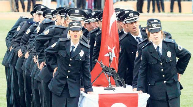 Polis ihra listesi ile aa alnan 12 bin polis kim" 