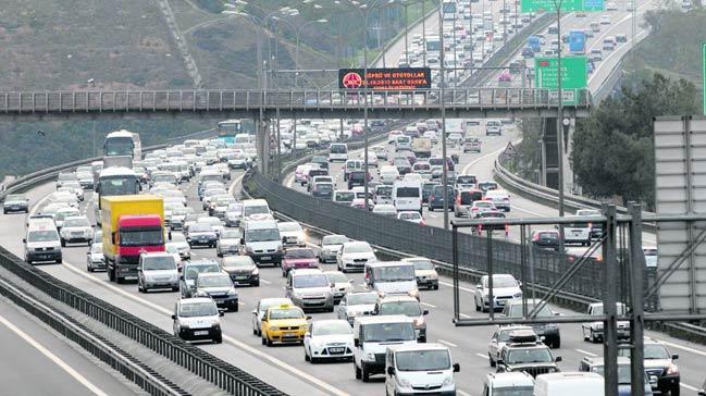 stanbul'da baz yollar trafie kapatlacak