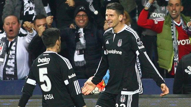 Jose Sosa ve Mario Gomez iin Fenerbahe iddias