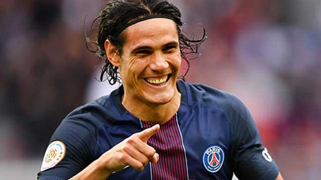 Fransa'da ayn futbolcusu Cavani