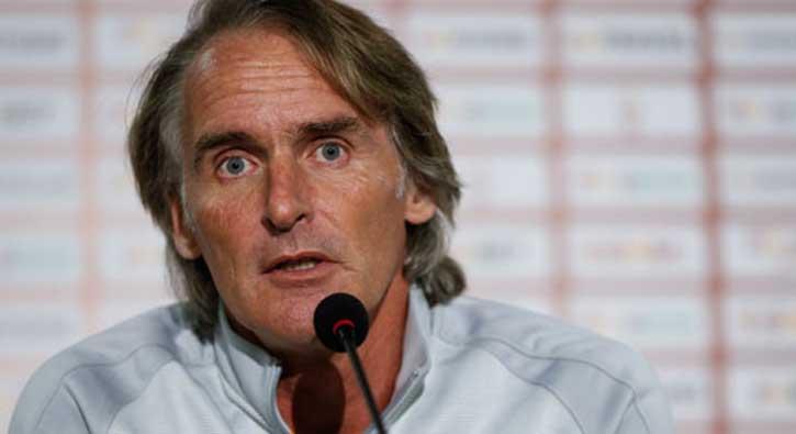 Riekerink: Beni nasl Atatrk'le kyaslarsnz!