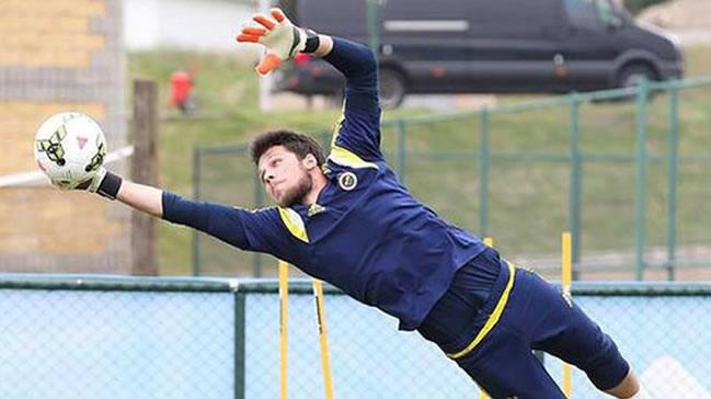 Makedonya'dan Fenerbaheli futbolcuya milli davet