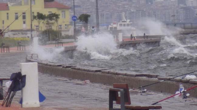 Marmara Denizi'nde frtna: 3 yaral