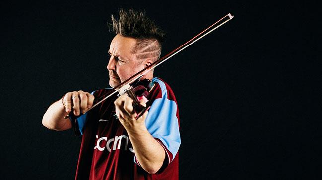 Nigel Kennedy stanbul'a geliyor