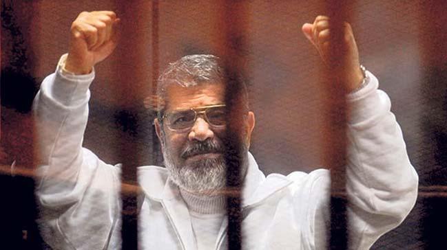 Mursi'nin 20 yl hapis cezas onayland