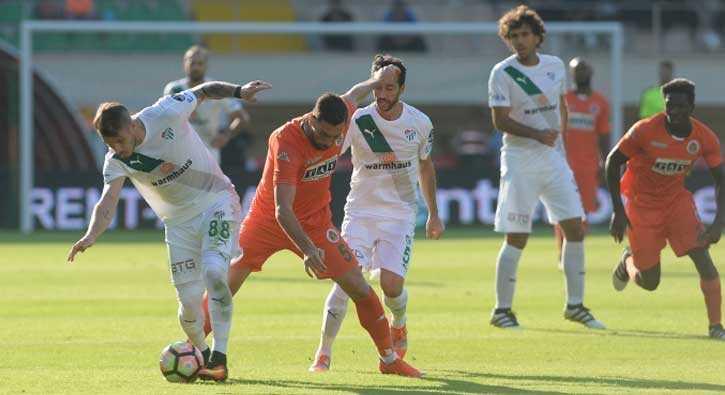 Bursaspor Alanya'dan galip kt!