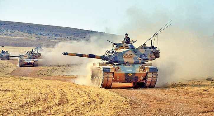 Trk tanklar El Bab'a ilerliyor