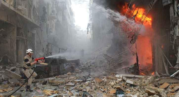 Bombalar Halep'i vurdu