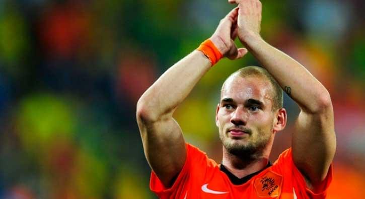 Hollanda'nn kadrosu belli oldu! Sneijder...