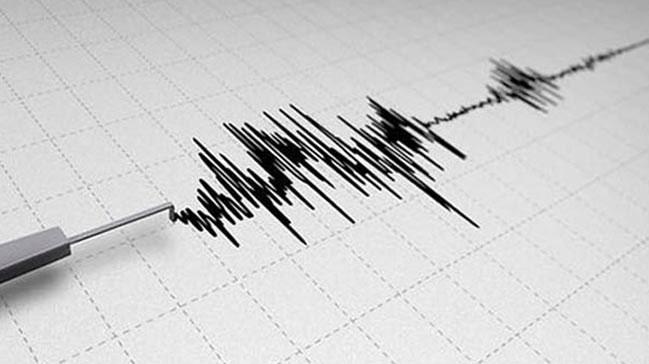 Tunceli'de korkutan 3 deprem meydana geldi