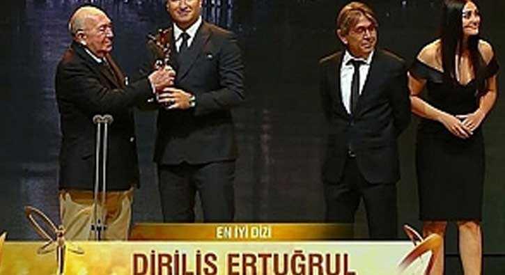 Okan Baylgen'den Dirili Erturul ekibine 'Altn Rezalet'
