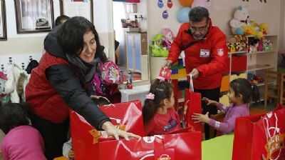 'Mutlu Et Mutlu Ol Gn' dnyaya ald