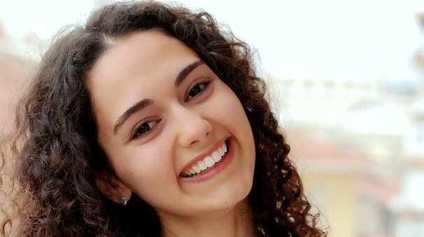 Ezana kfr eden dizi oyuncusu Umay Anadolu kimdir"