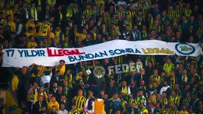 Fenerbahelilerin pankartna su duyurusu