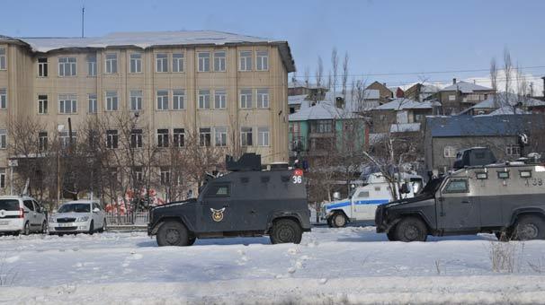 Son Dakika Haberi...Yksekova, emdinli ve ukurca belediyelerine operasyon