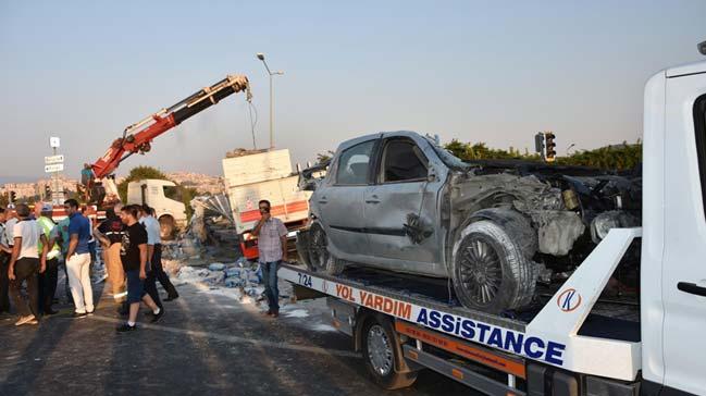 Zincirleme trafik kazasnda 10 kii yaraland