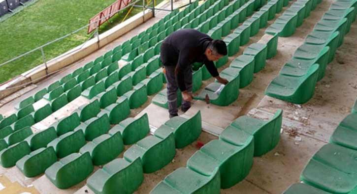 Konyaspor taraftar koltuklar krd, lavabolara zarar verdi