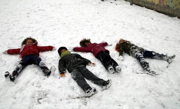 Van ve Artvin'de okullara kar tatili