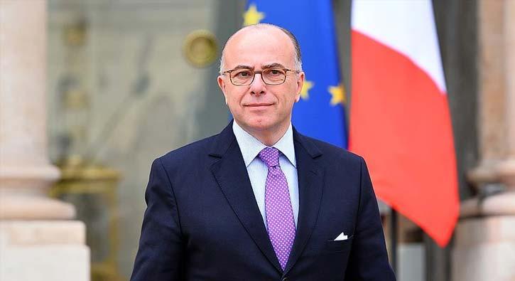 Fransa'nn yeni Babakan Cazeneuve grevine balad