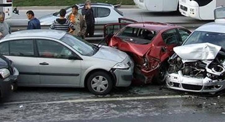 Kars'ta zincirleme trafik kazas        