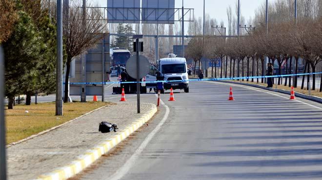 Afyonkarahisar-Konya karayolunda bomba alarm!