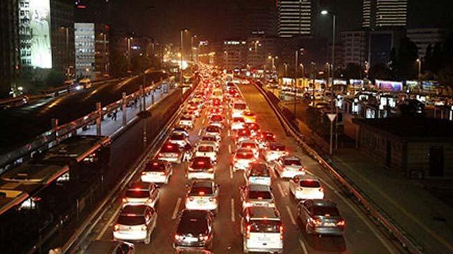 stanbul'da trafik durma noktasna geldi