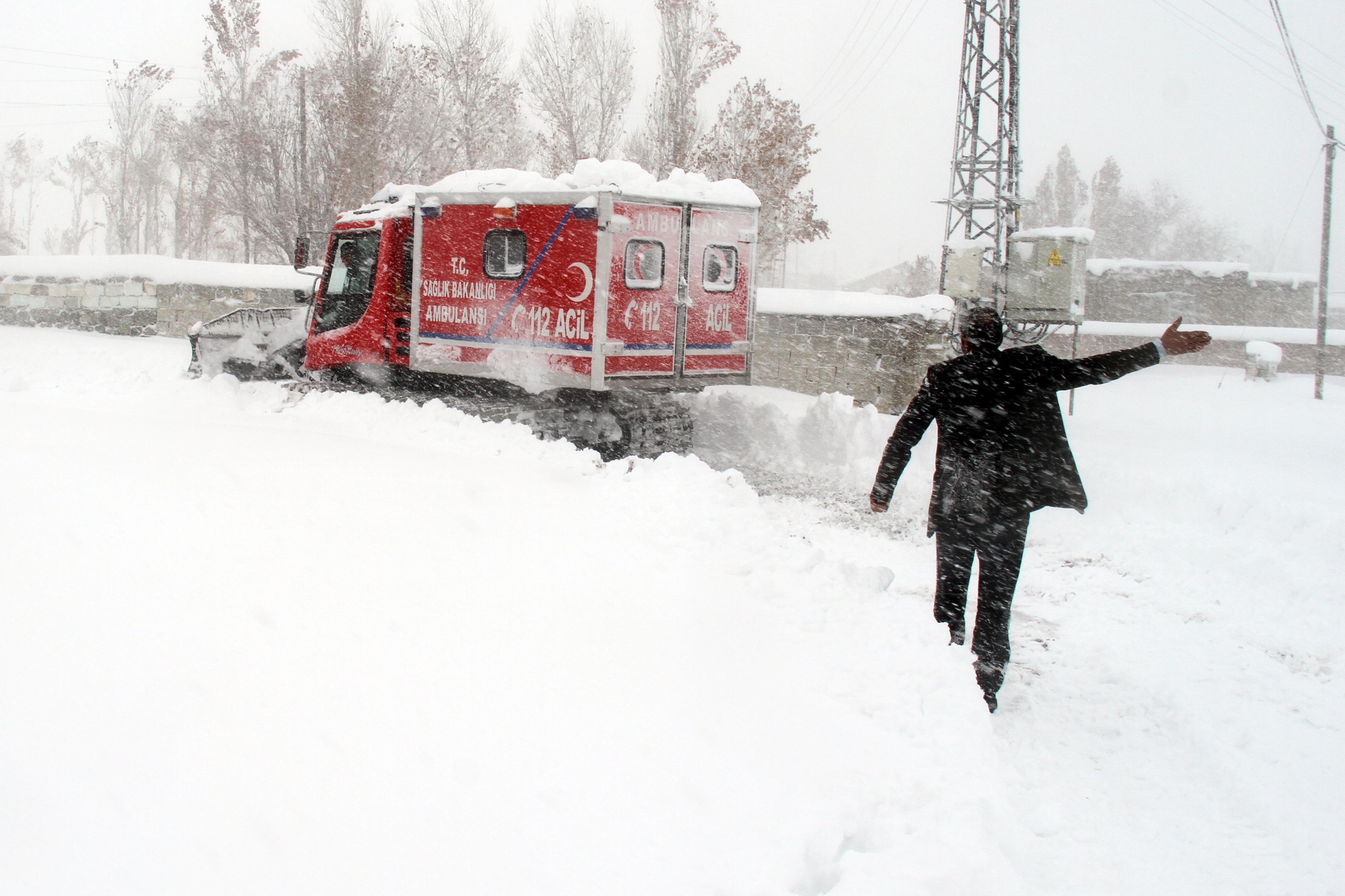 Dou ve Gneydou'da kar esareti