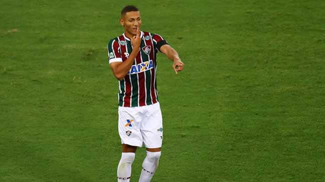 Beikta 19 yandaki golc Richarlison'u istiyor