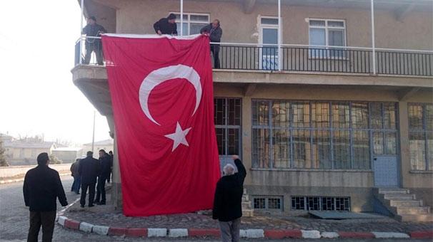 ehit babas yetkilileri grnce bu soruyu sordu: Fatih mi Ferhat m ehit oldu...