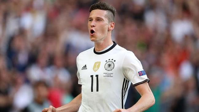 Julian Draxler PSG formasyla poz verdi