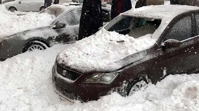 atdan den kar ktlesi otomobilleri hurdaya evirdi