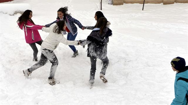 Konya'da hava ok kt okullar 28 Aralk'ta tatil mi"