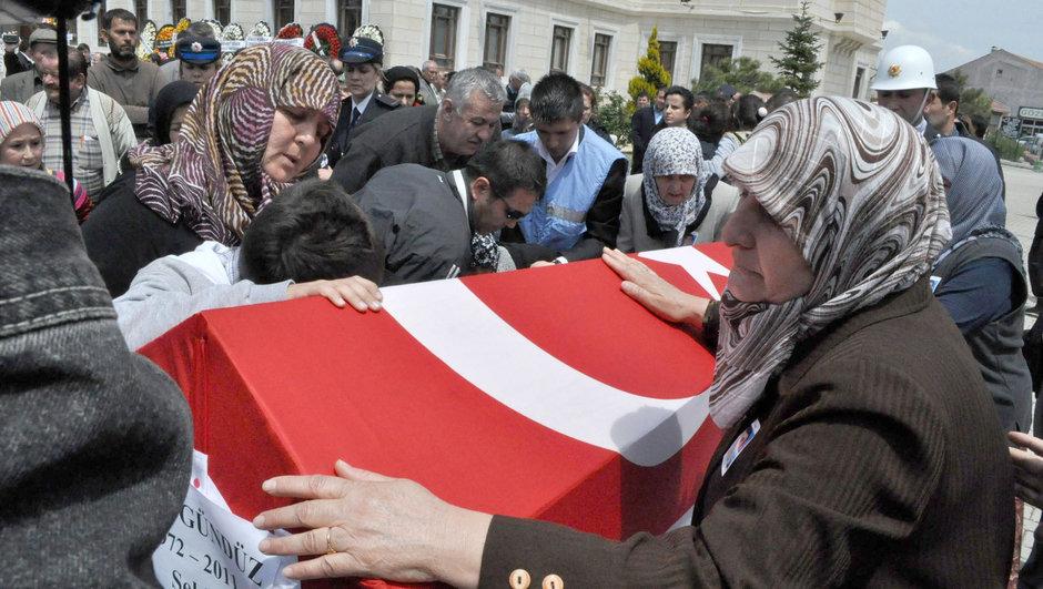 ehit yaknlar ile Aile ve Sosyal Politikalar Bakanl ilgilenecek 