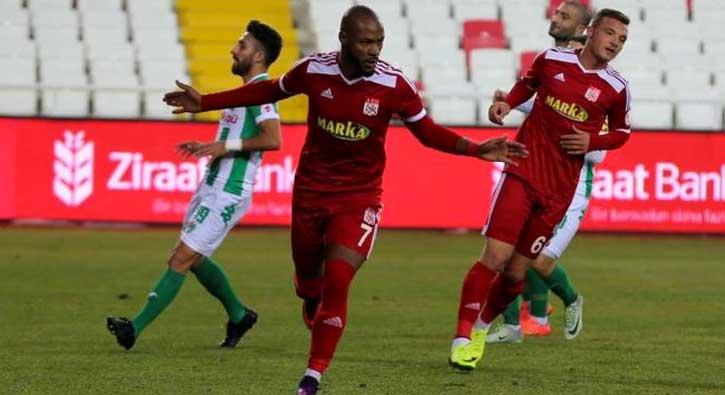 Sivasspor, Yeni Amasyaspor'u malup etti