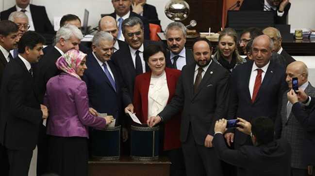 anayasa  trkiye  deiiklii  cumhurbakan TBMM  yetkiler fotoraflar resimleri