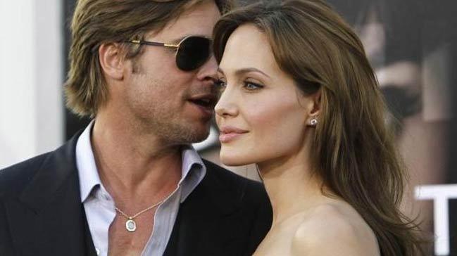 Angelina Jolie boanma hakknda ilk kez konutu